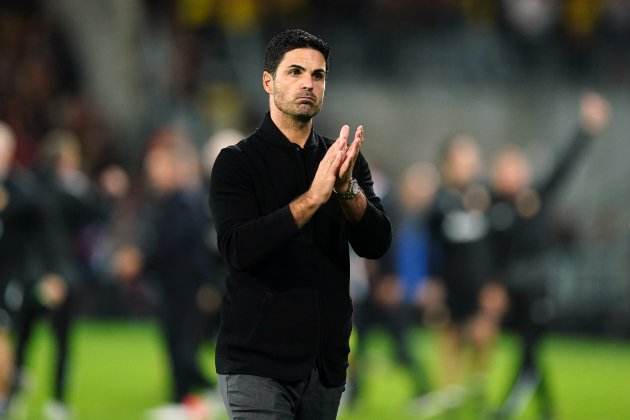 Mikel Arteta dirigint un partit de l'Arsenal / Foto: Europa Press