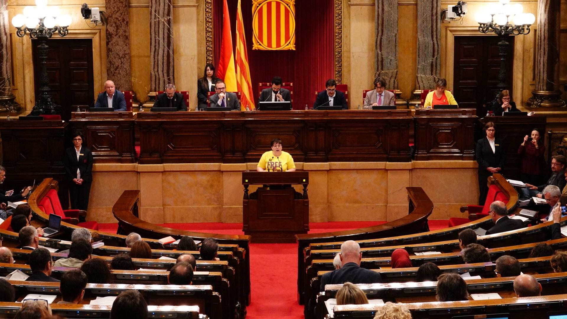 El Parlament frena l'ofensiva del PP contra TV3