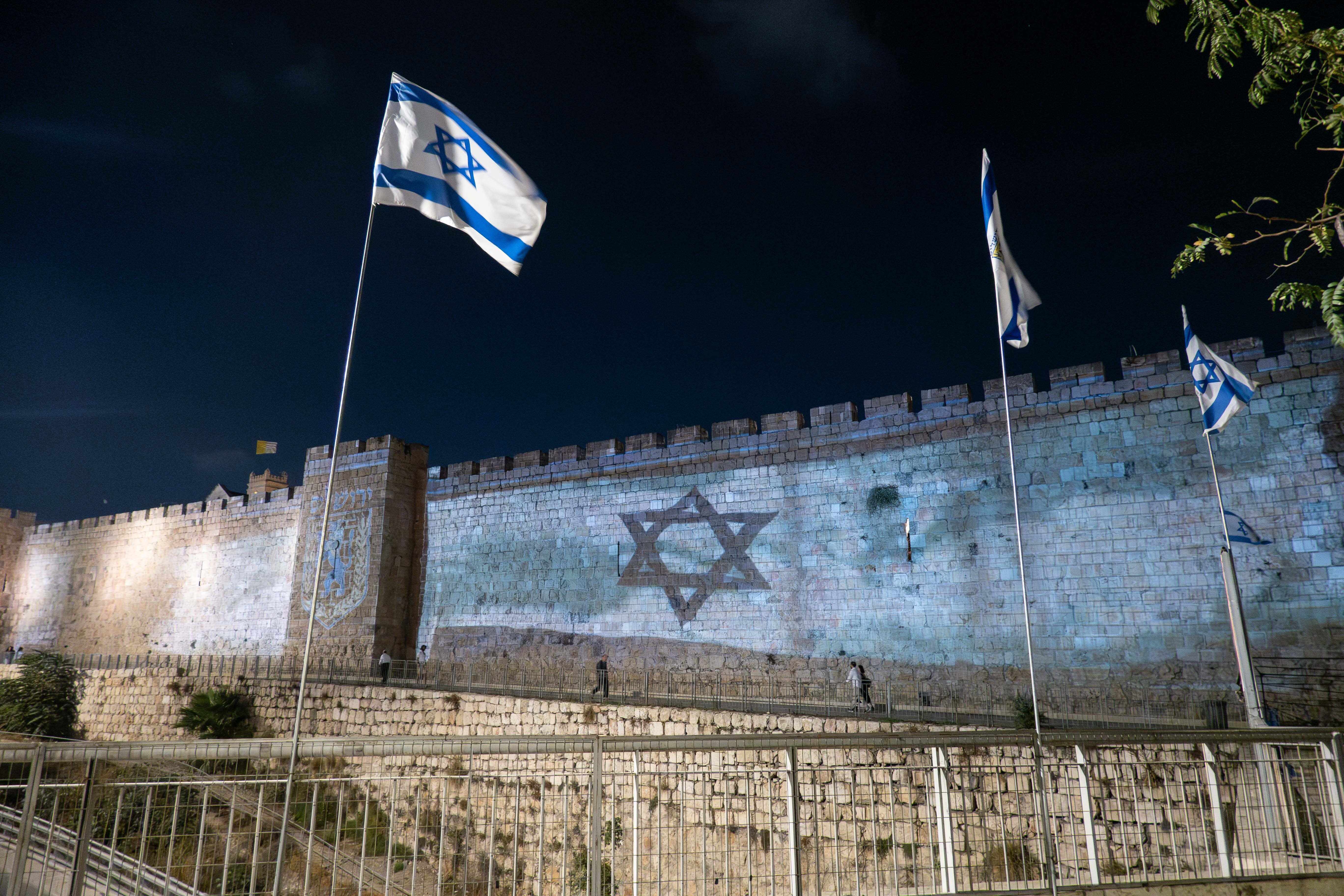 Aterra a Madrid un avió militar espanyol amb 200 ciutadans espanyols i d'altres països procedent d'Israel