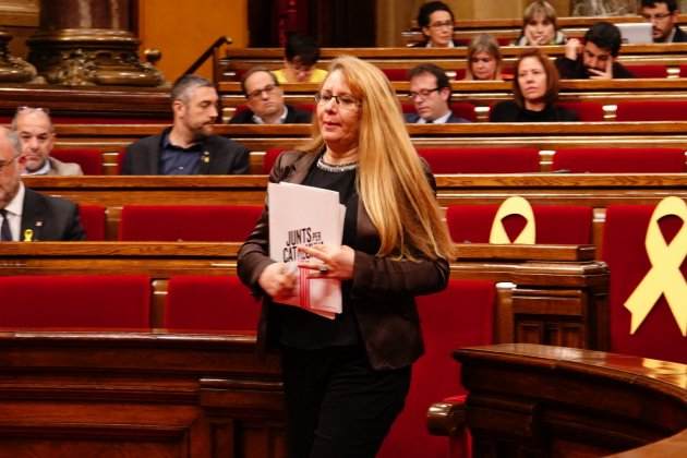 Saloua Laouaji Faridi jxcat parlament - roberto lazaro