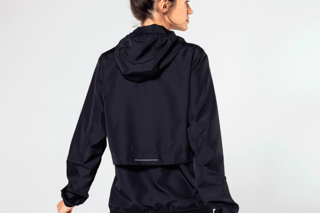 Chaqueta cortaviento Run 100 de mujer negra Kalenji1 Chaqueta cortaviento Run 100 de mujer negra Kalenji1