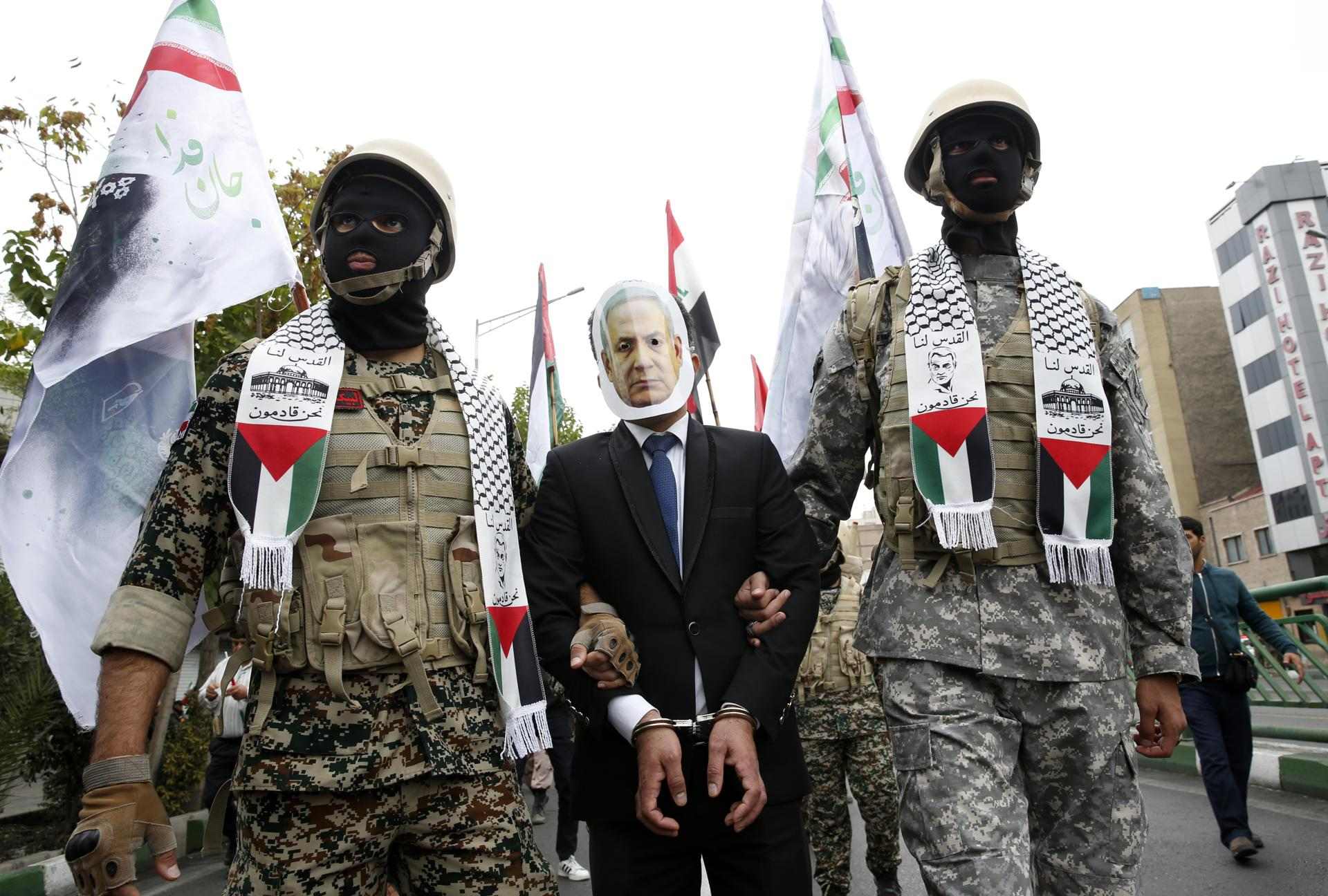 Mueren cuatro miembros de la Guardia Revolucionaria iraní en Siria, que Irán atribuye en Israel