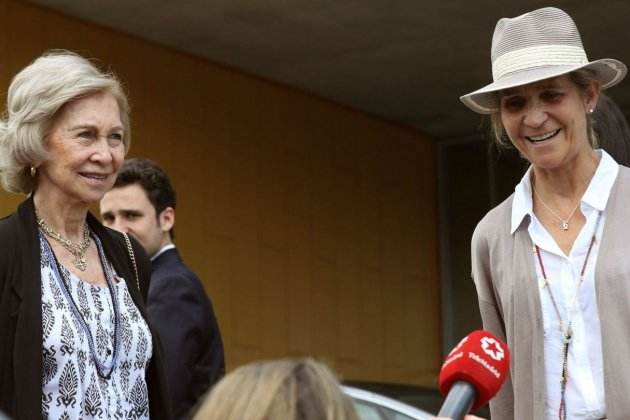 Reina Sofía y la infanta Elena efe Reina Sofía y la infanta Elena efe