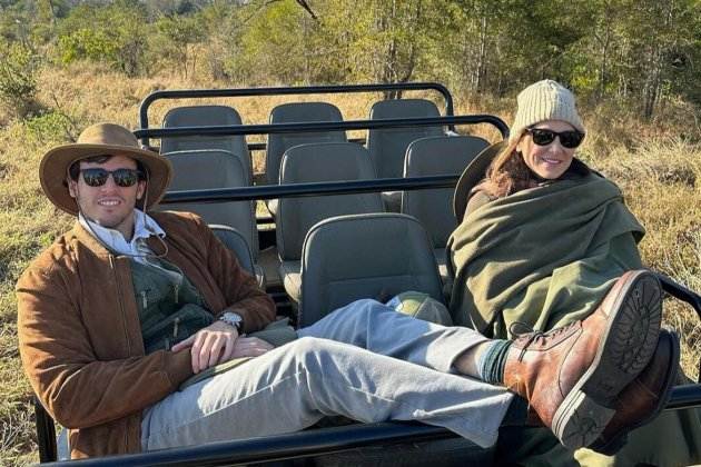 Íñigo y Tamara en un safari Íñigo y Tamara en un safari