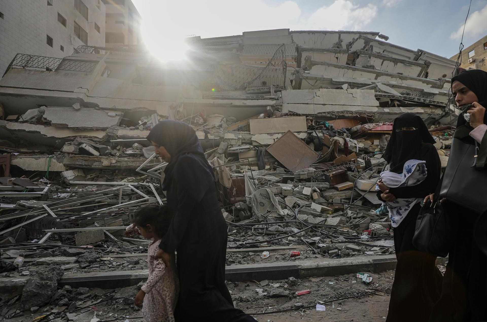 Egipte rebutja permetre l'entrada d'estrangers residents a Gaza si no s'autoritza ajuda humanitària