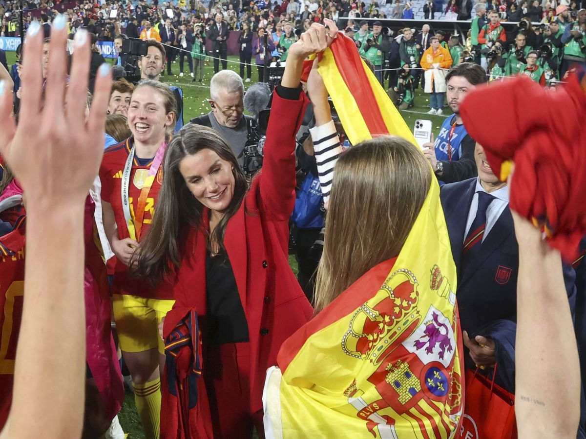 Letizia y Sofia celebran la victoria de España