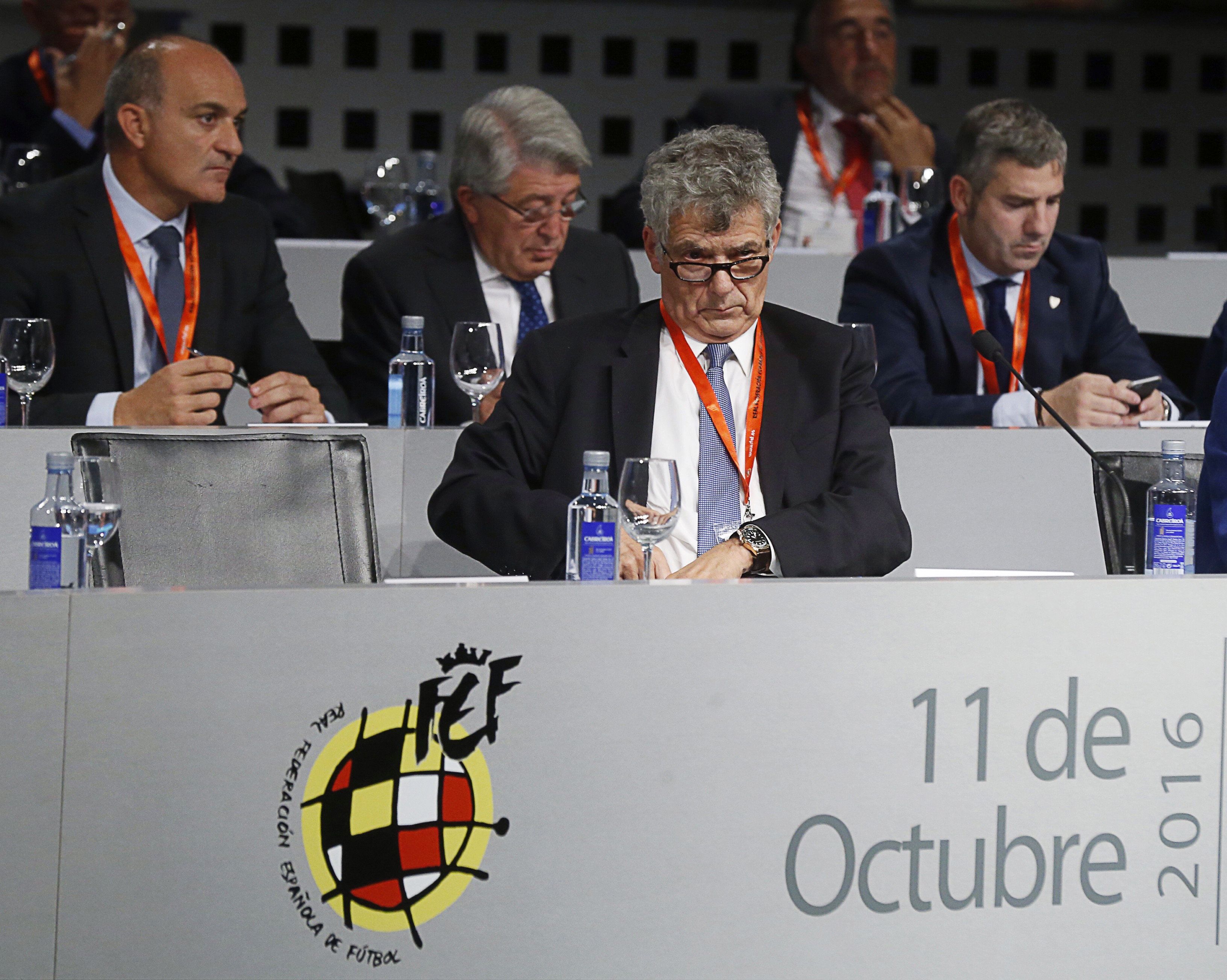 Villar y la Federación Española de Fútbol, imputados por malversación y prevaricación