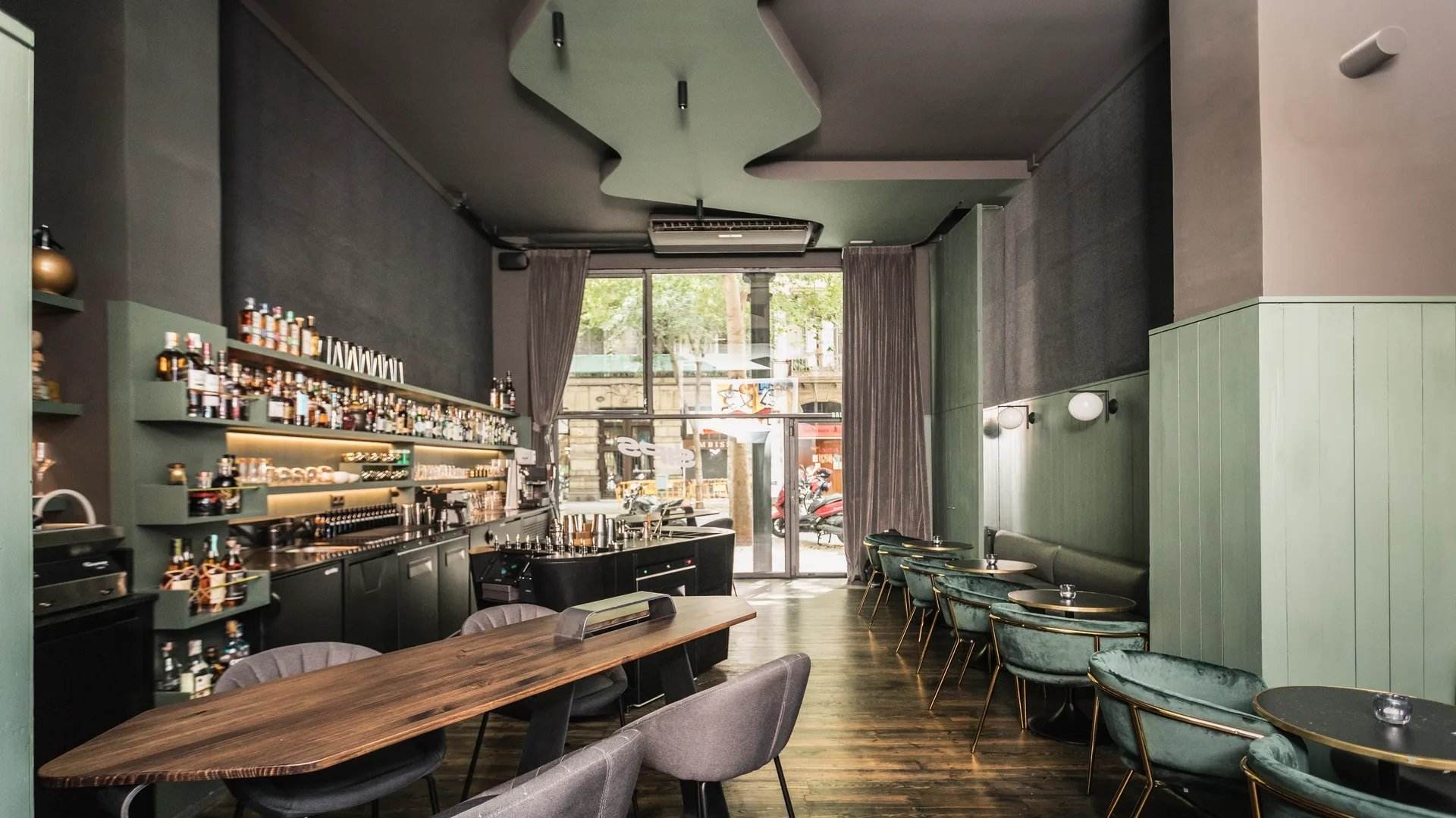 La cocteleria Sips de Barcelona proclamada el millor bar del món del 2023