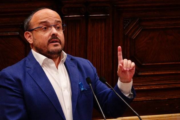 Alejandro fernandez Parlament   Roberto Lázaro
