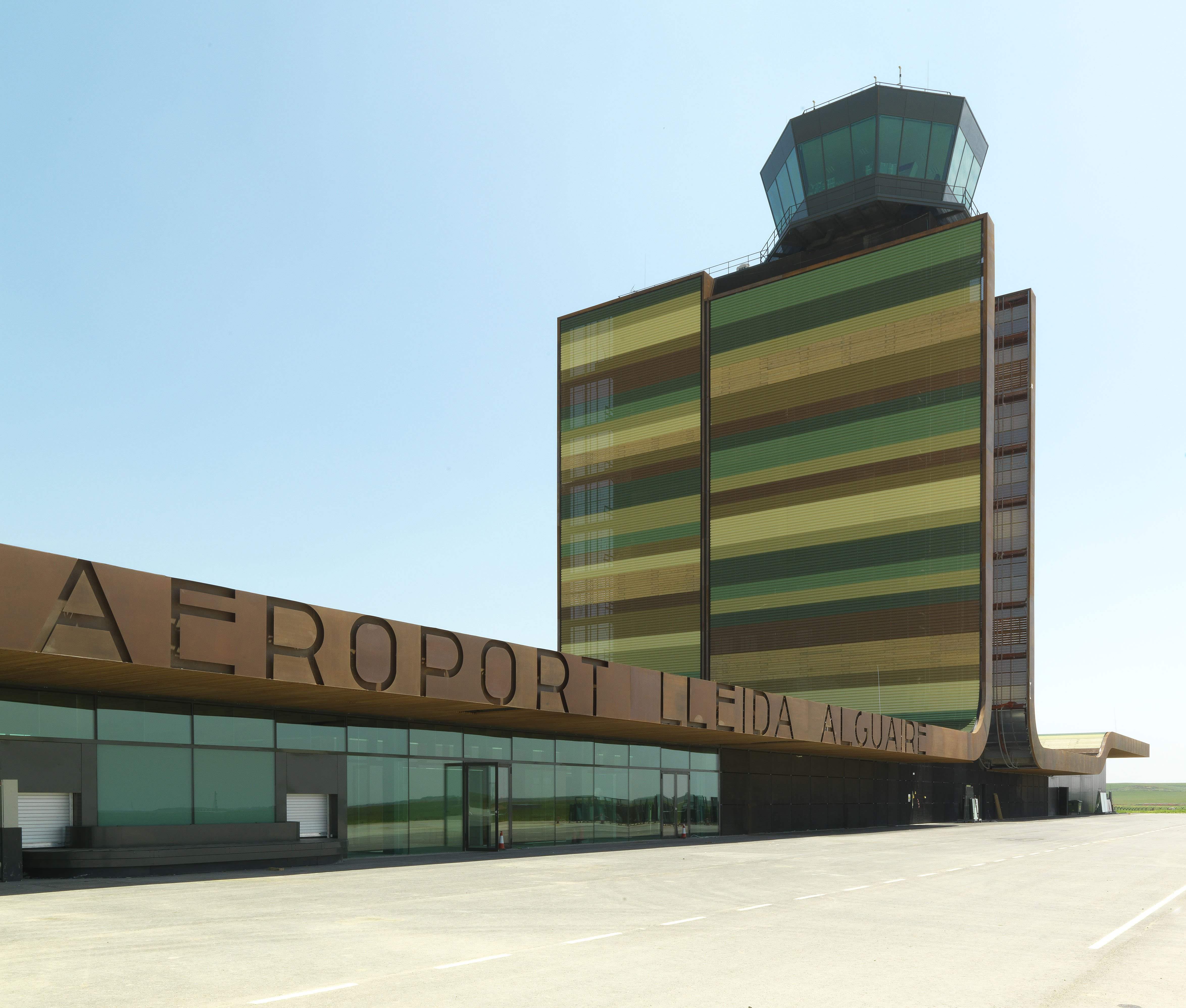 Los pilotos de Air India se formarán en Lleida-Alguaire