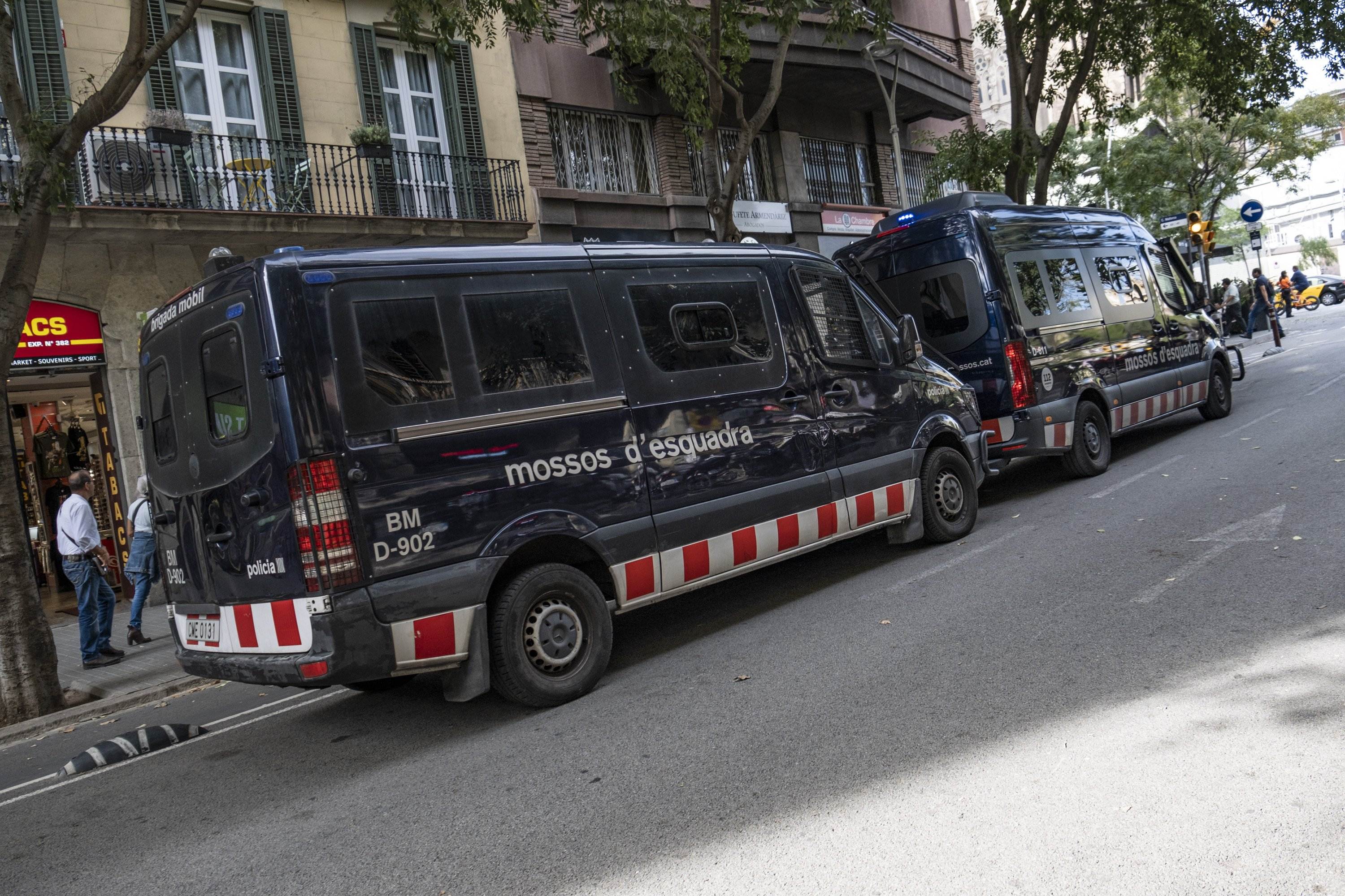 Mossos cambia de estrategia: acción proactiva antiterrorista con más identificados y registros