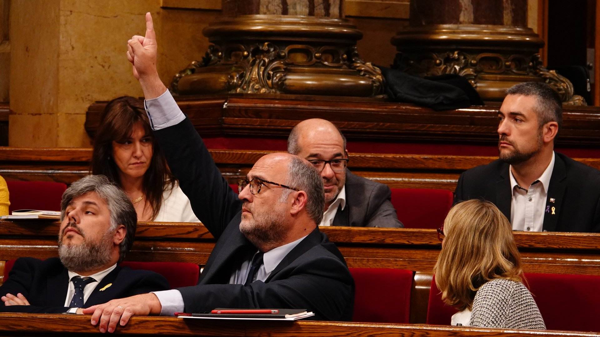 Catalan Parliament approves presidential investiture at a distance despite Rajoy's threat