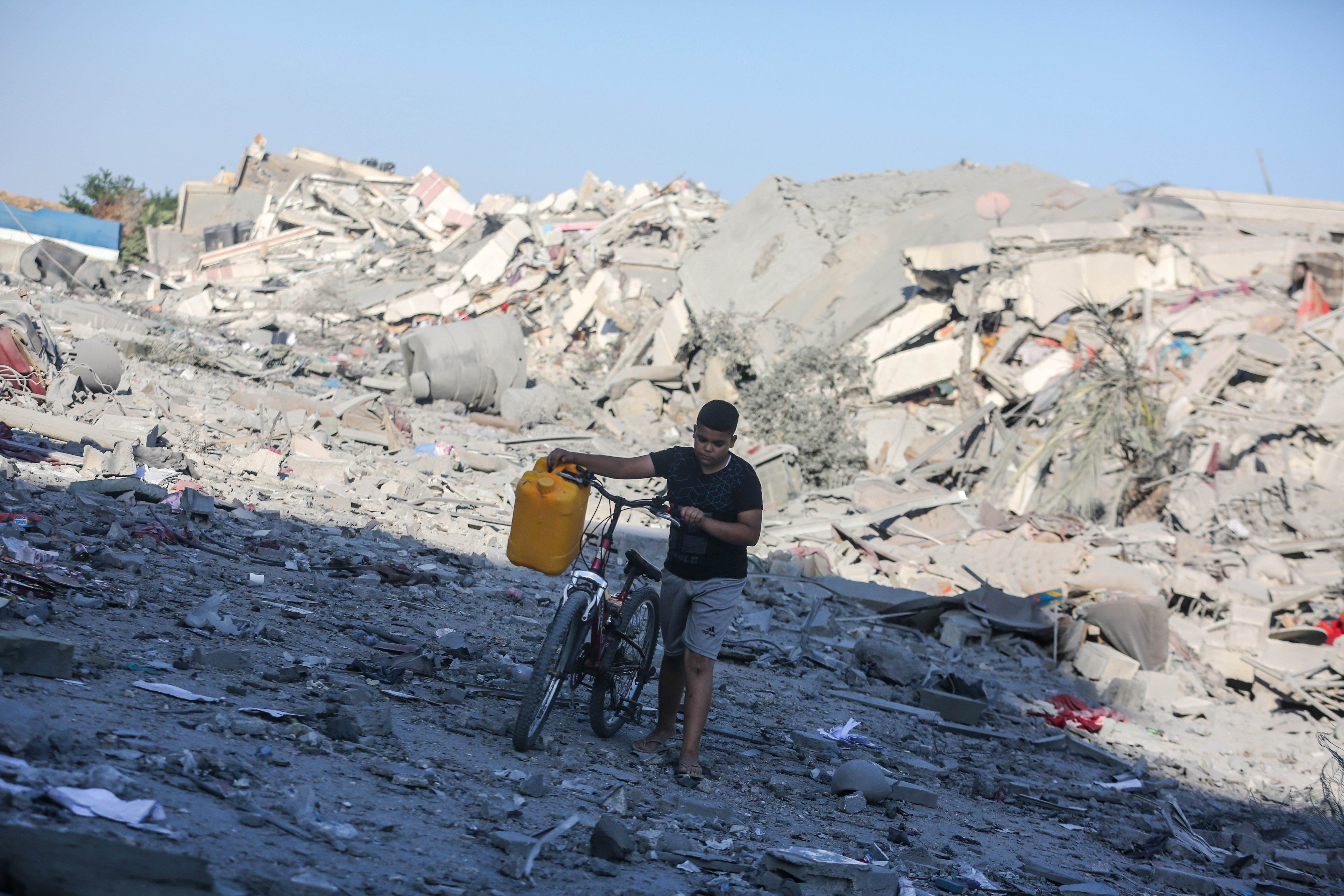 L'ONU eleva a 1,4 milions els desplaçats a Gaza, gairebé dos terços de la població