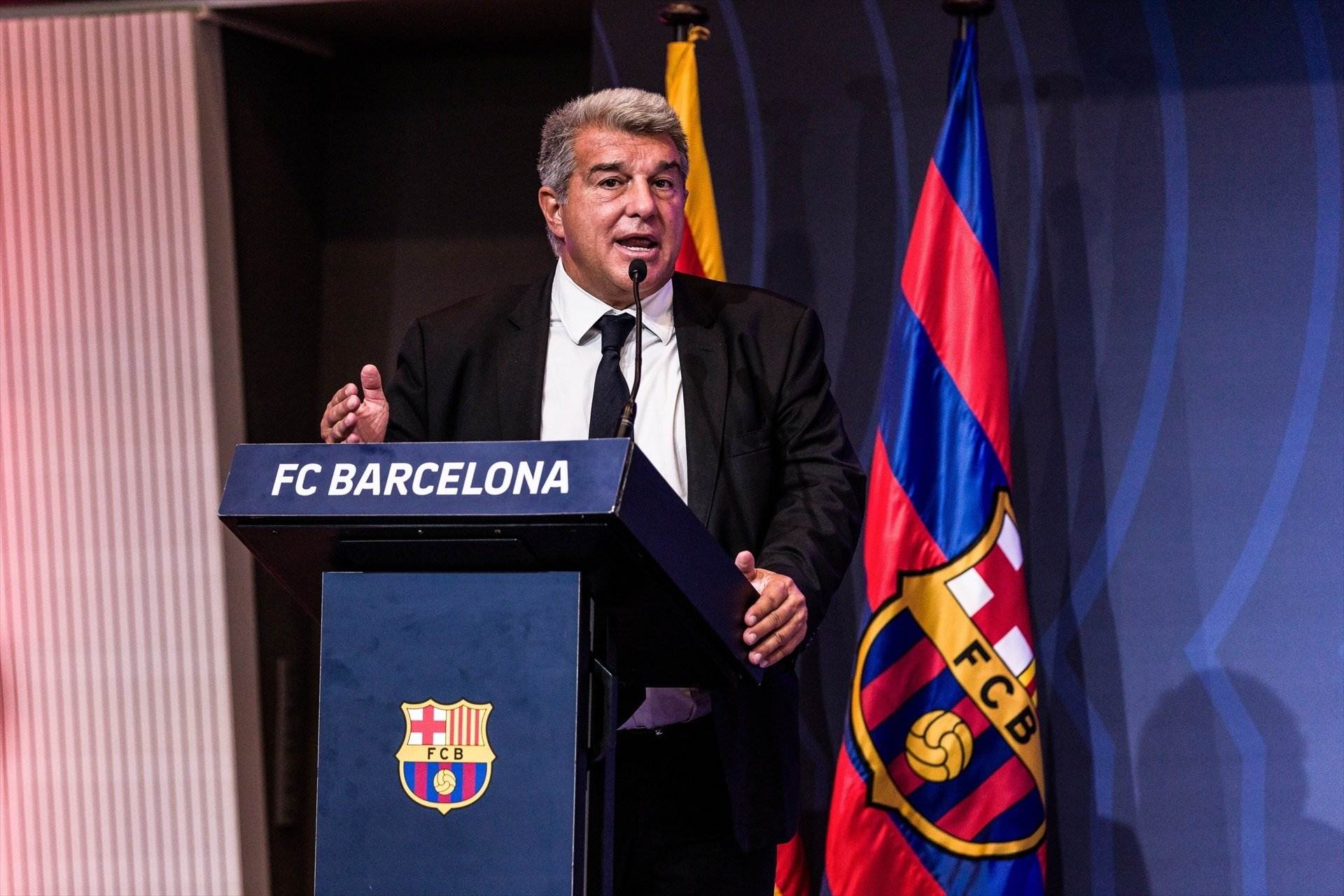 Joan Laporta, fichaje bajo control, la cláusula clave que introduce para el Barça