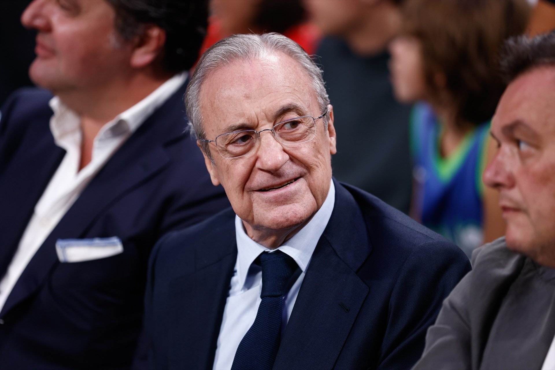 Florentino Pérez no vol fitxar al gener, però es carregarà dos jugadors del Reial Madrid