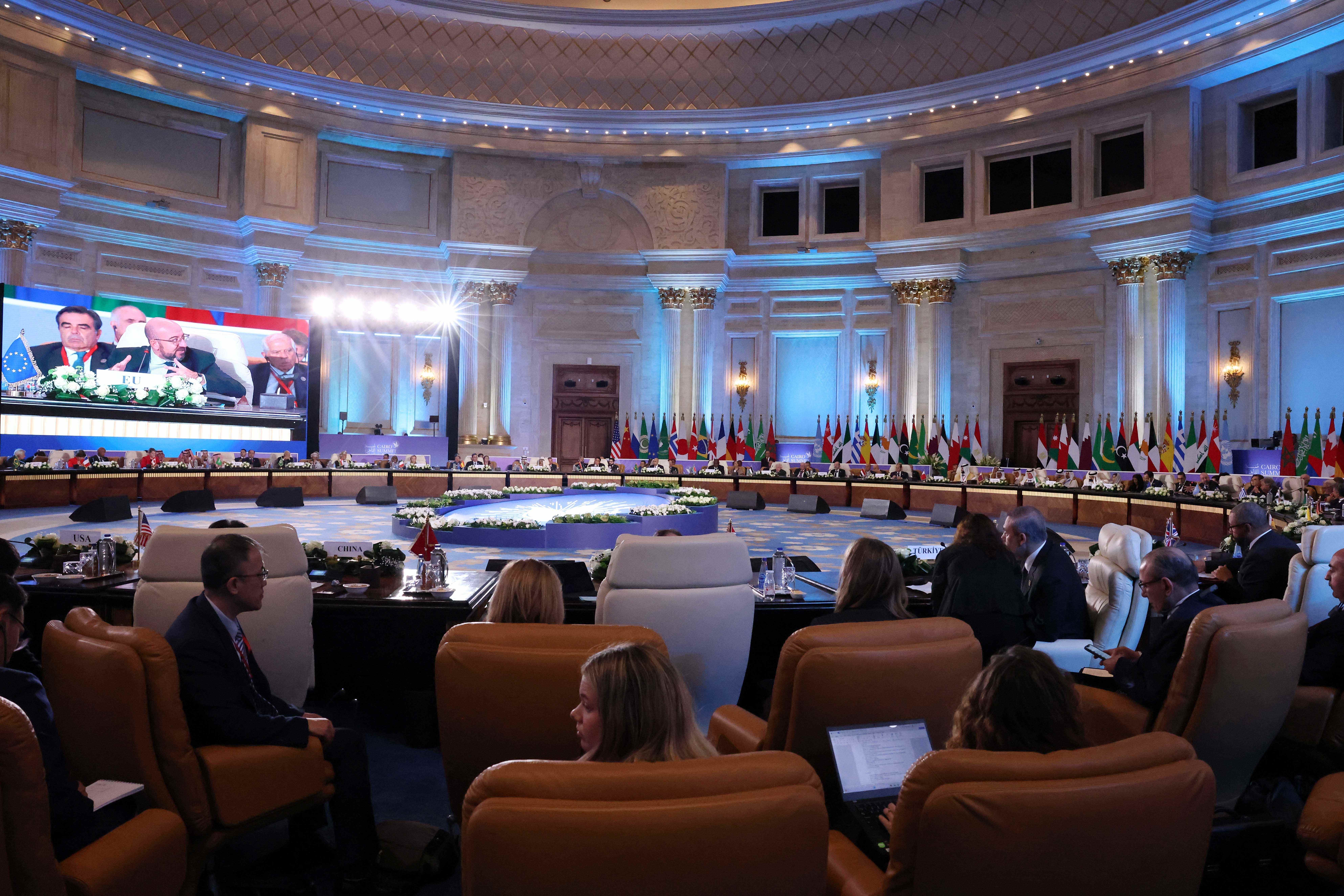 La cimera de la impotència arriba a les portades