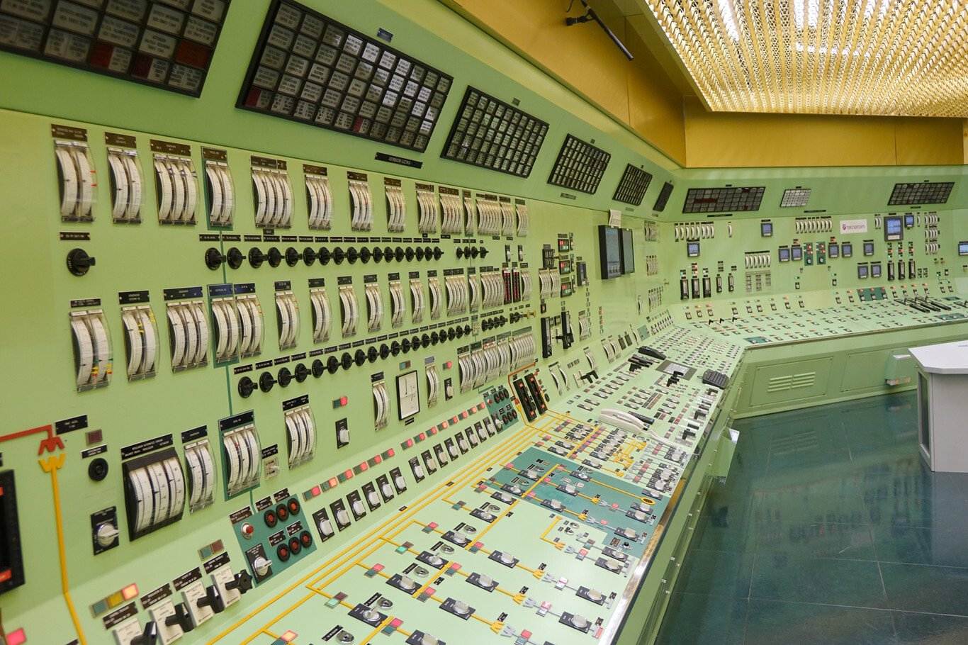 Els gestors de la central nuclear d'Almaraz presenten les seves raons perquè es reconsideri el tancament
