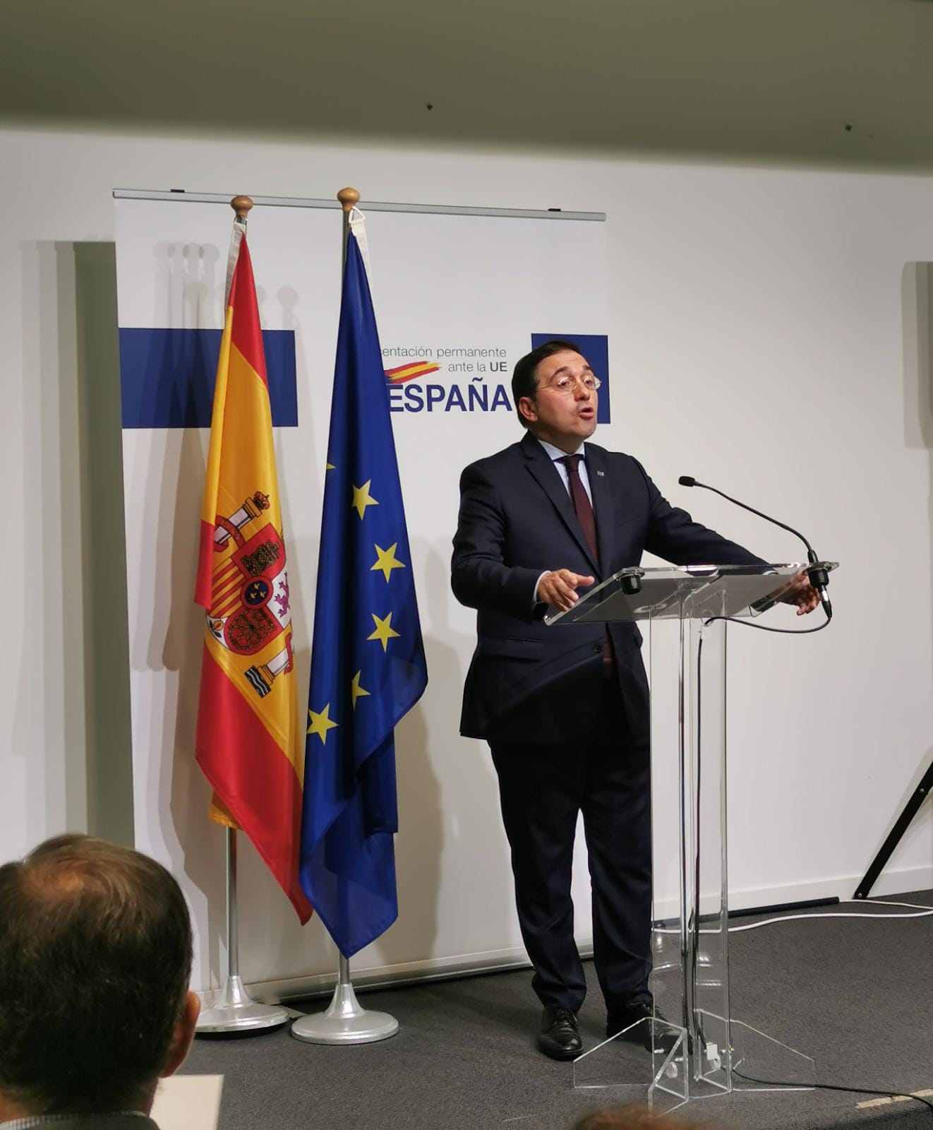 Patada adelante: el catalán en la UE sin vetos pero pendiente de una nueva reunión