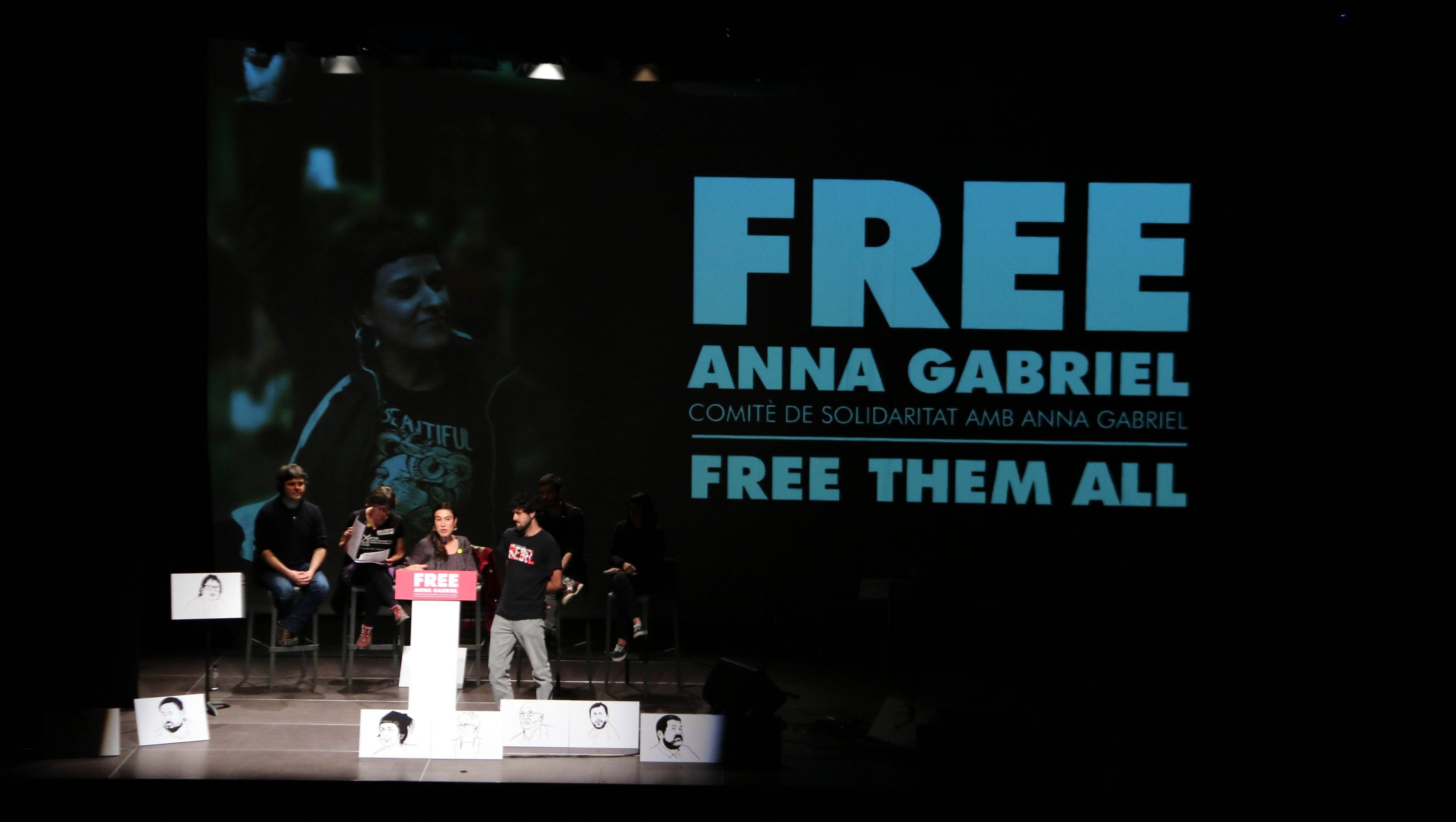 Carta de Anna Gabriel desde Ginebra: "Sonreíd que ganaremos"