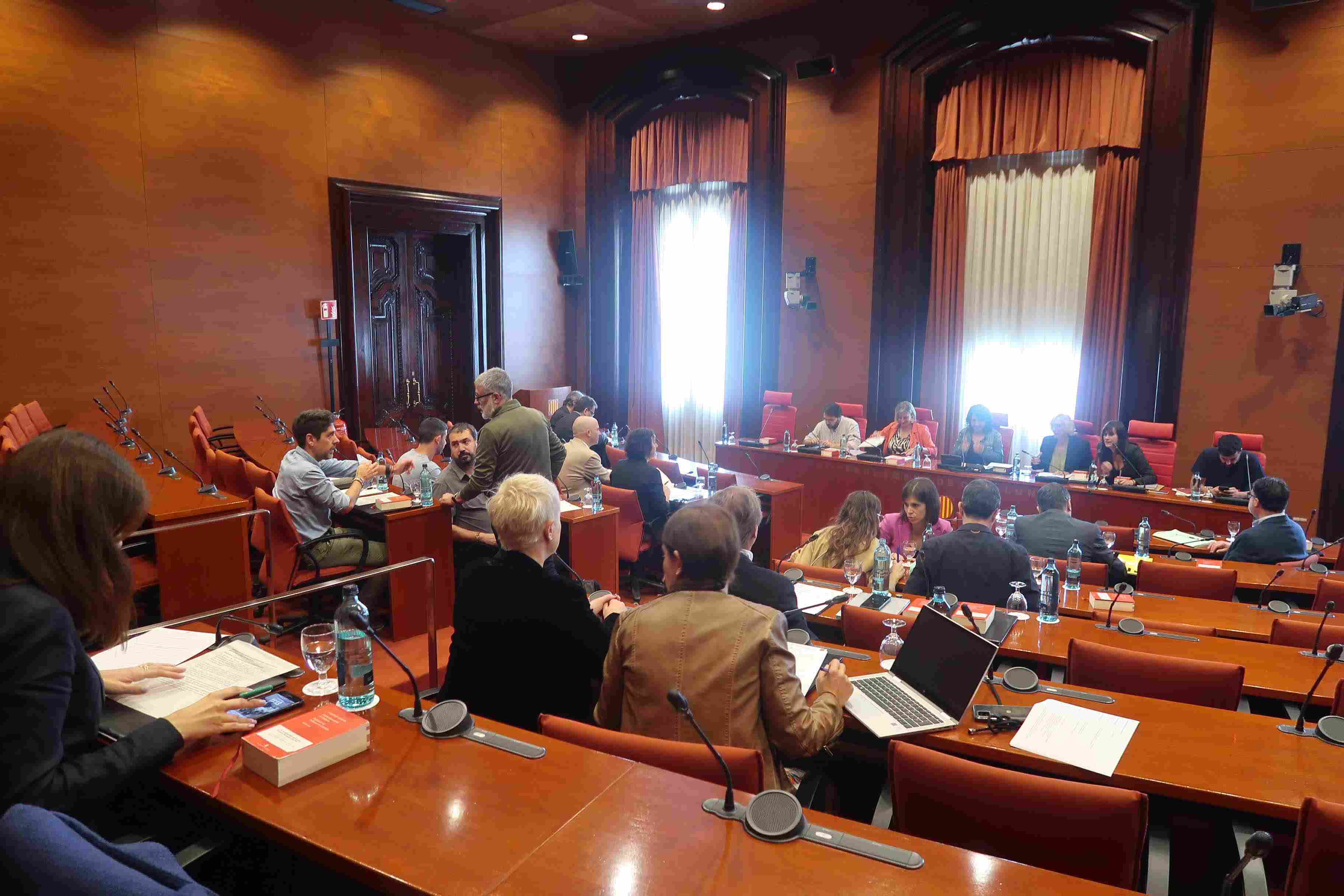 With votes of PSC, Junts, Cs and PP, Catalan Parliament passes motion urging a ceasefire in Gaza