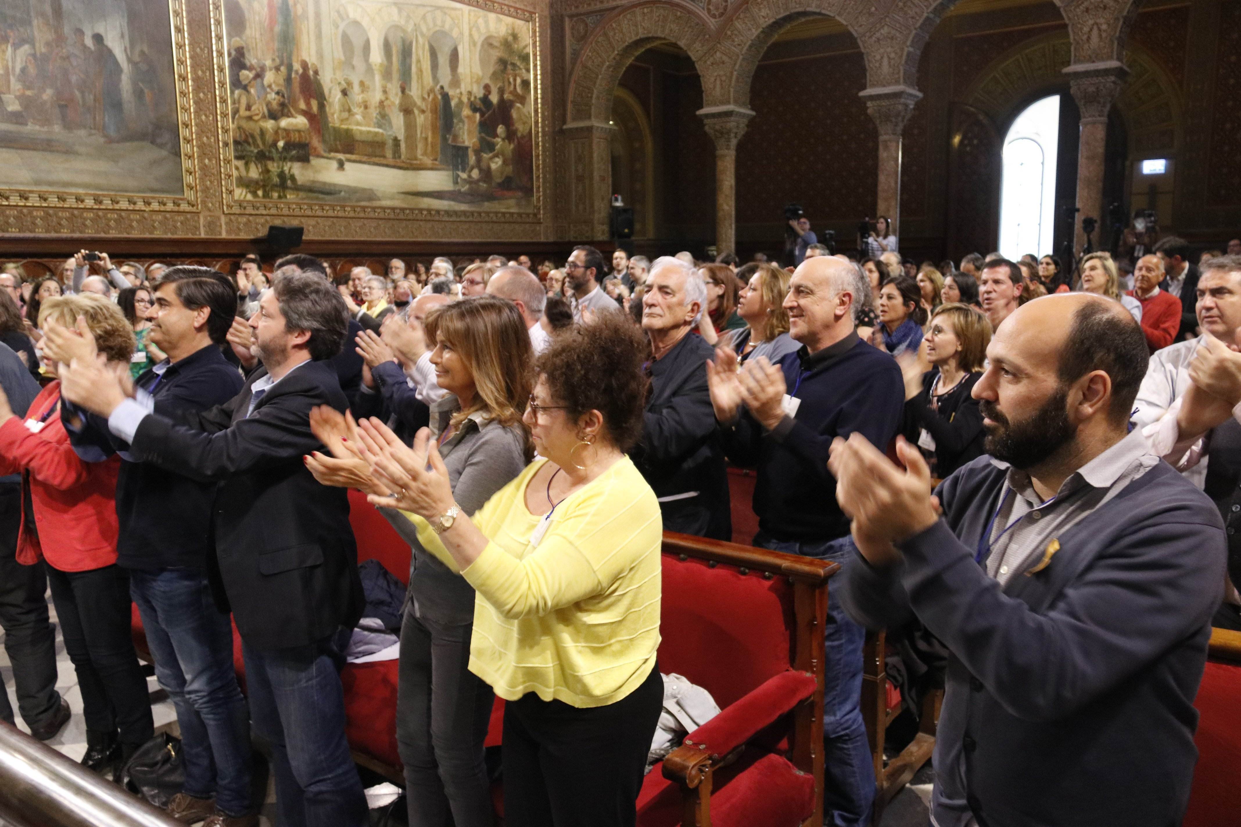 Más de 400 juristas claman por la libertad para los presos en un congreso en la UB