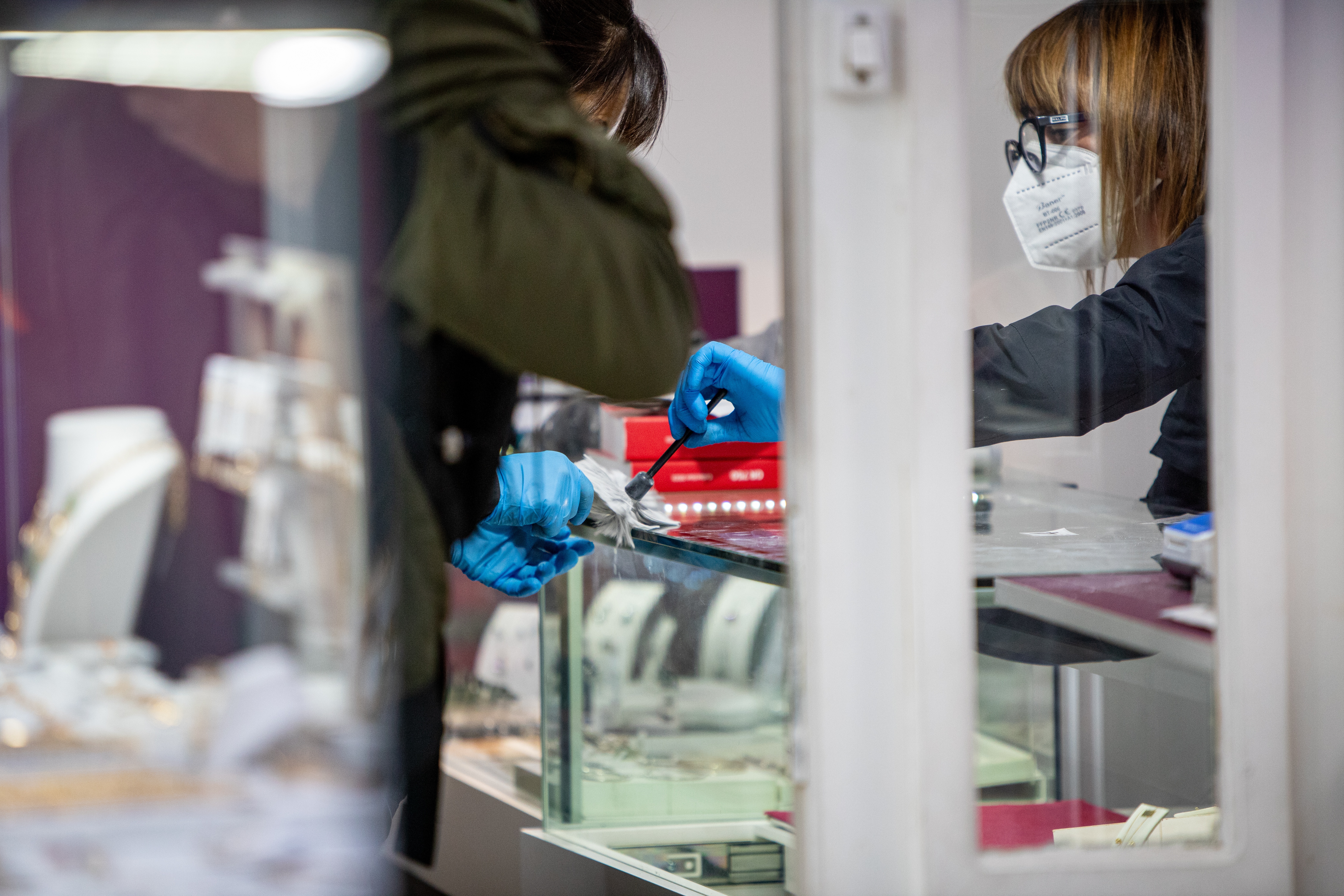 Atraco en una joyería de la ronda de Sant Antoni de Barcelona