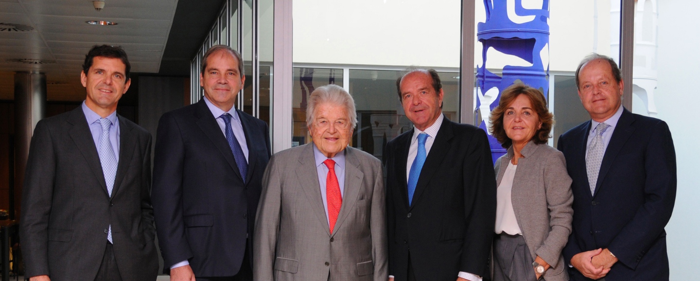 Joan Uriach Marsal amb els seus cinc fills / Uriach Joan Uriach Marsal amb els seus cinc fills / Uriach