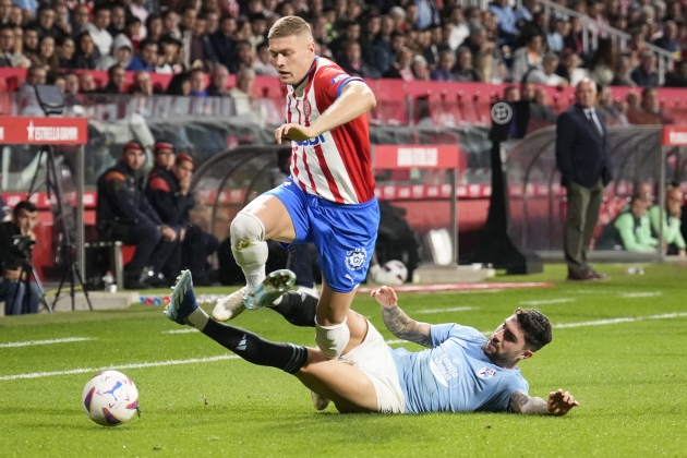 Dovbyk Unai Núñez Girona Celta / Foto: EFE - David Borrat