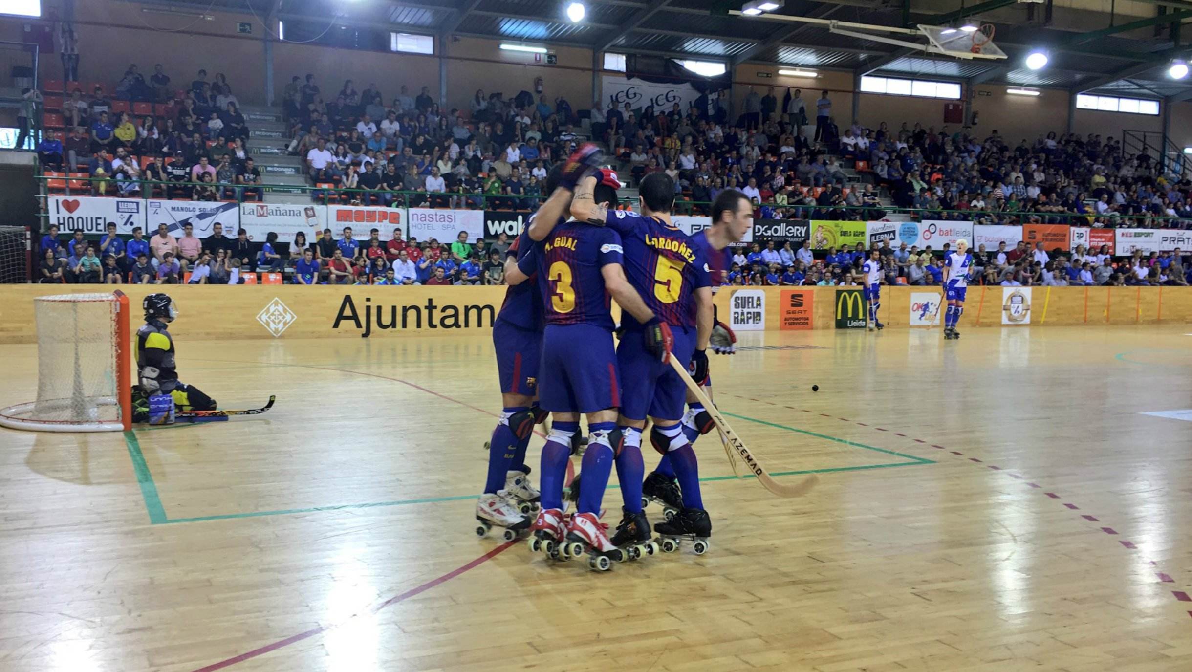 El Barça d'hoquei patins guanya la cinquena Lliga consecutiva