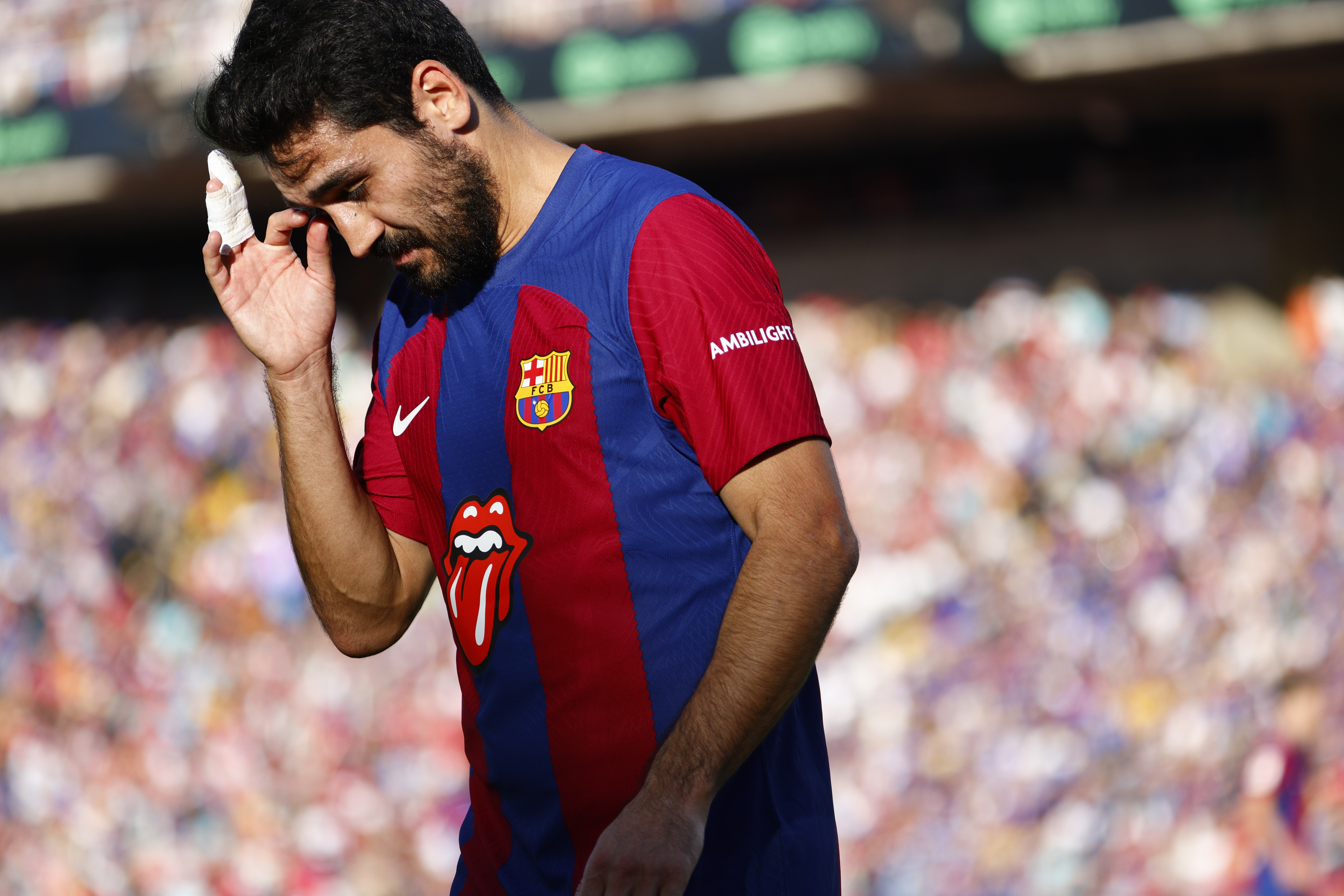 Gündogan, a la nevera, la presión interna convence a Xavi Hernández, no juega