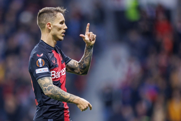 Alejandro Grimaldo gol Bayern Leverkusen / Foto: EFE - Christopher Neundorf