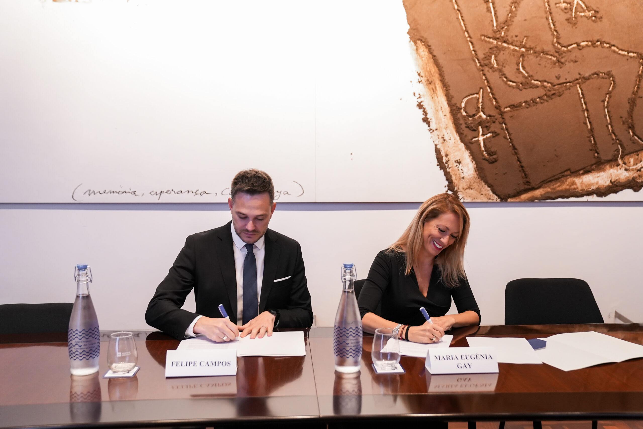 El Ayuntamiento de Barcelona y Aigües de Barcelona renuevan el acuerdo para afrontar la pobreza energética