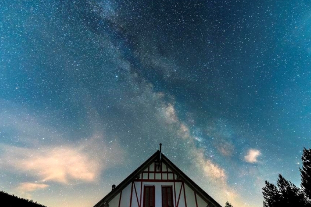 9aba5e17 0574 442b 8ba2 41fc2894ad61