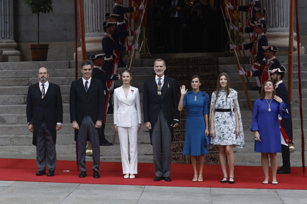 elionor jura constitució familia real felip vi foto efe elionor jura constitució familia real felip vi foto efe