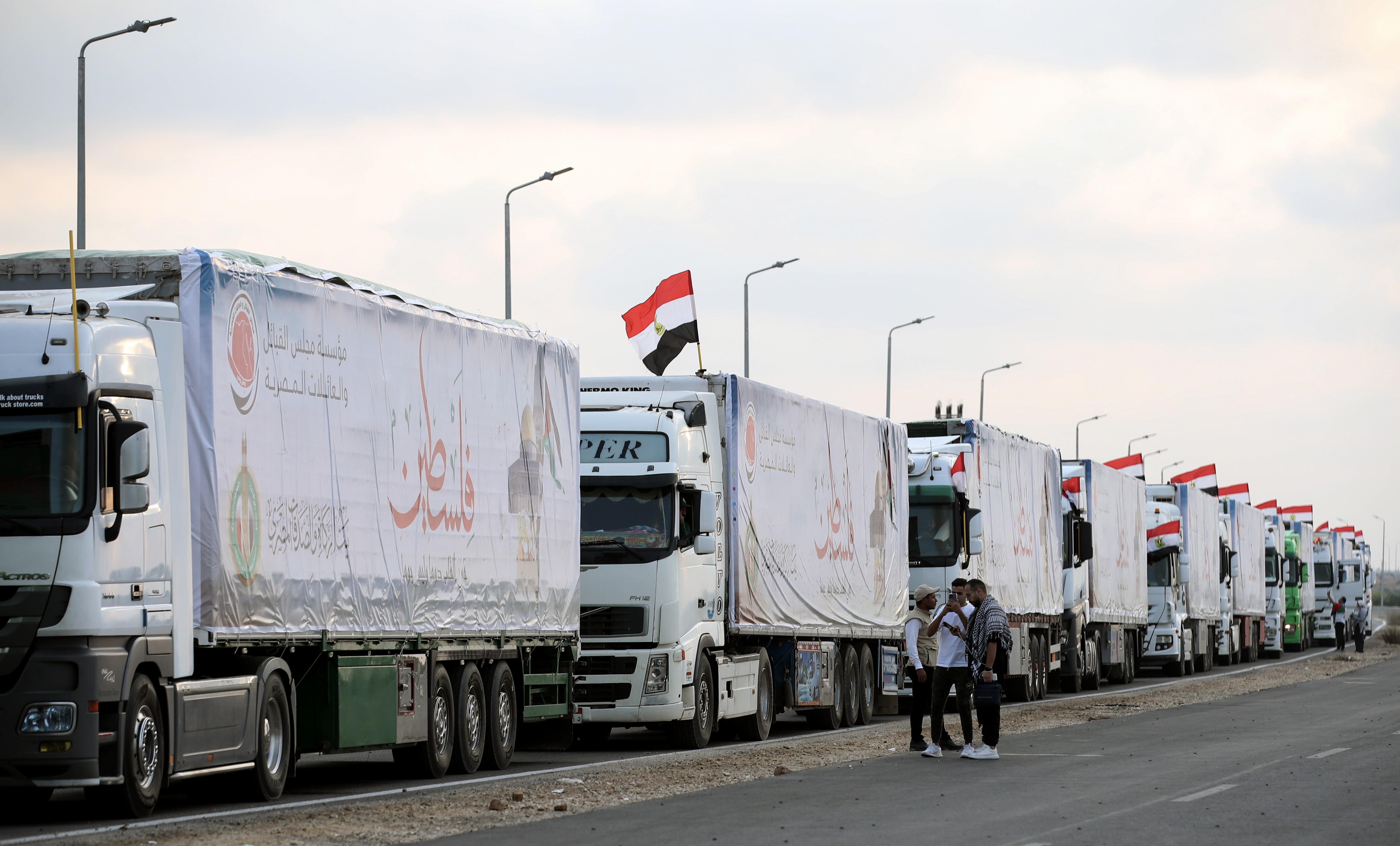 Gaza espera este martes el convoy mayor de ayuda humanitaria desde el inicio de la guerra