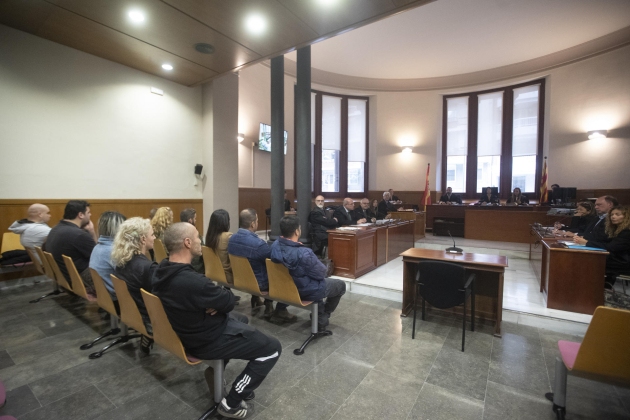 Audiència de Barcelona. Juicio a ultras por ataque mezquita Barcelona. Foto: Marta Pérez/ Efe Audiència de Barcelona. Juicio a ultras por ataque mezquita Barcelona. Foto: Marta Pérez/ Efe