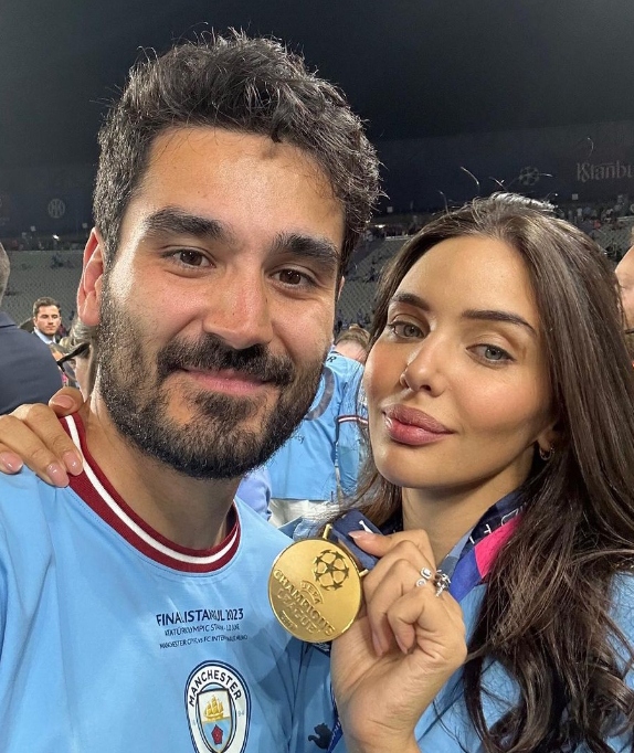 Ilkay Gundogan Sara City Instagram