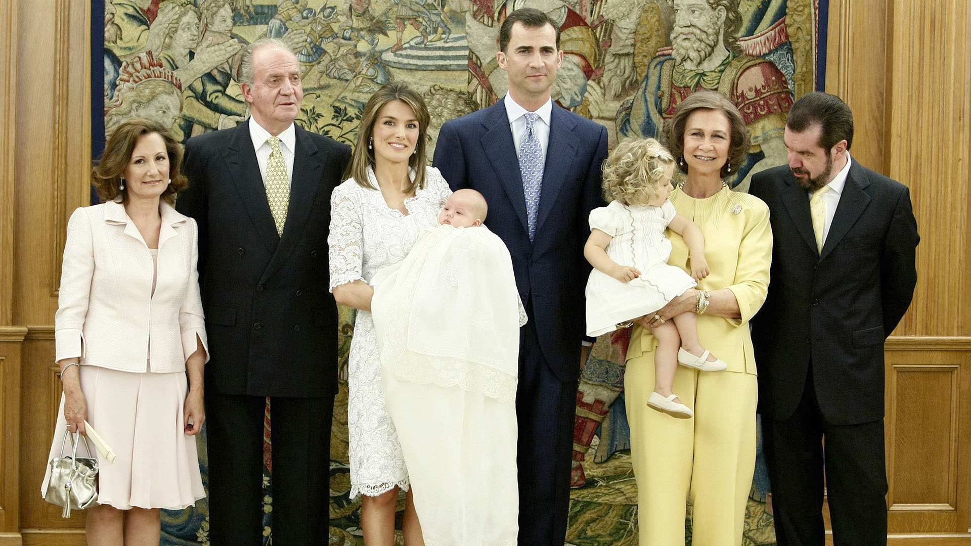 Paloma y Sofía en el bautizo de Sofía 