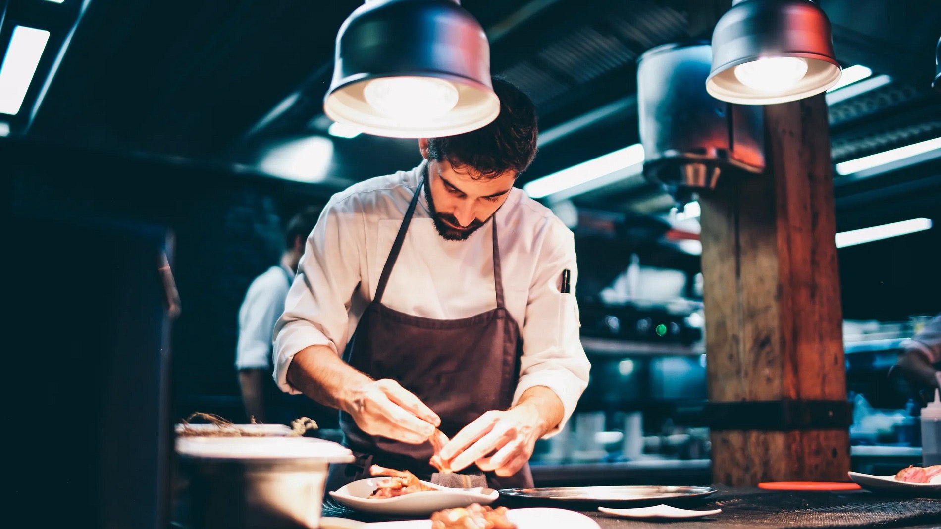 Els restaurants ja no cuinen? Tot el que no saps de la cinquena gamma