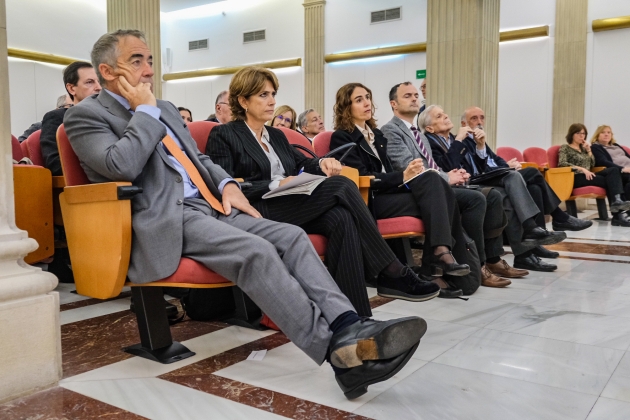 La consellera de Justícia, Gemma Ubasart, i el fiscal superior de Catalunya, Francisco Bañeres, en unes jornades. Foto: Carlos Baglietto