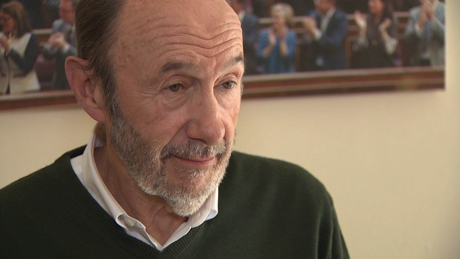 Rubalcaba diu que Puigdemont pretén "exacerbar el victimisme"