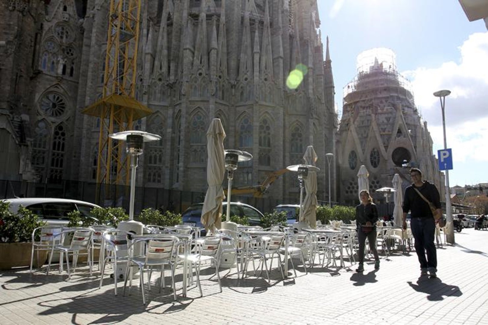 “Jaqueta i manta”, l’alternativa de la FAVB a les estufes en terrasses de bars i restaurants