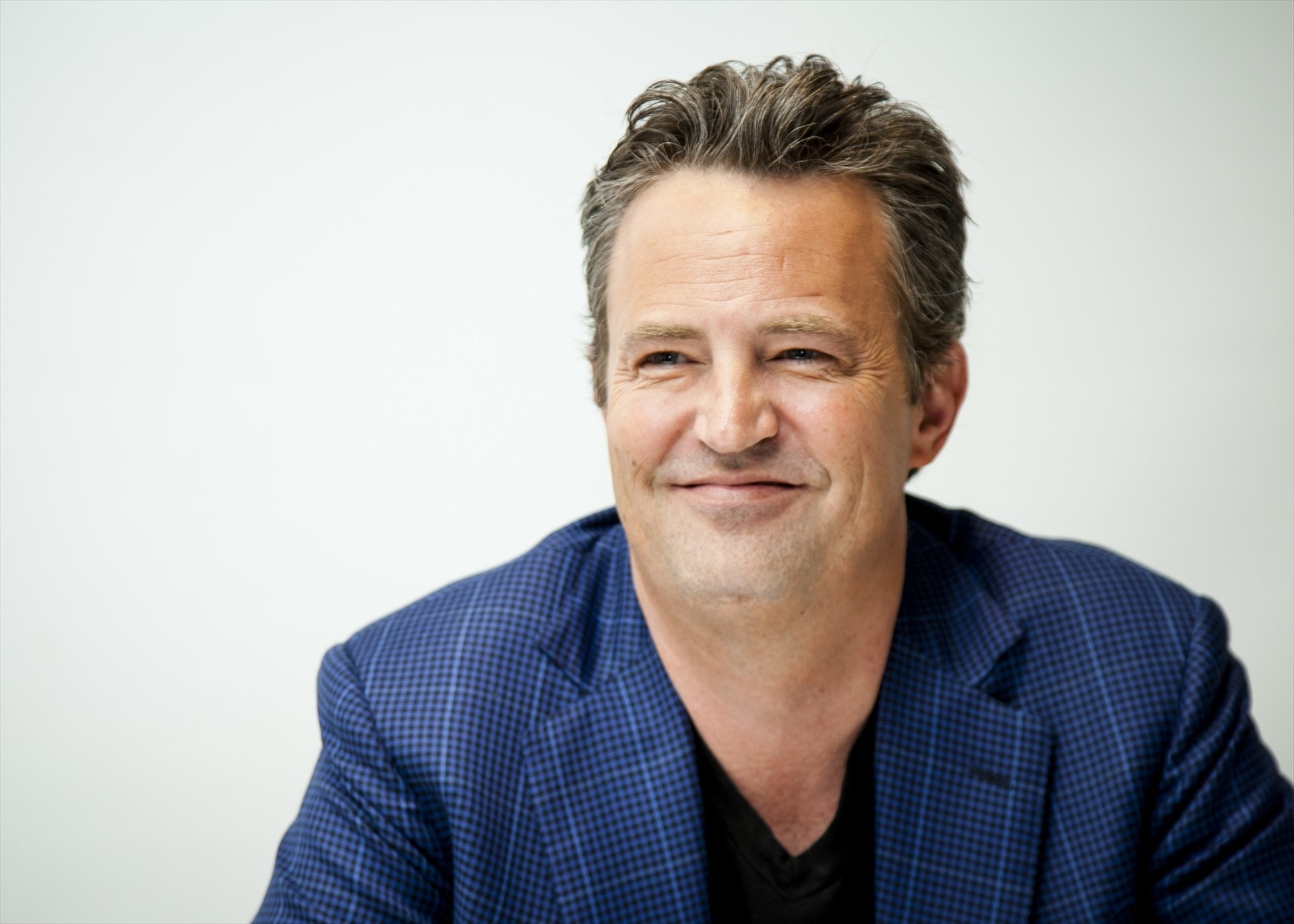 Crean una fundación en honor al actor Matthew Perry para ayudar a las personas con adicciones