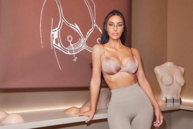 El sostenidor de Kim Kardashian