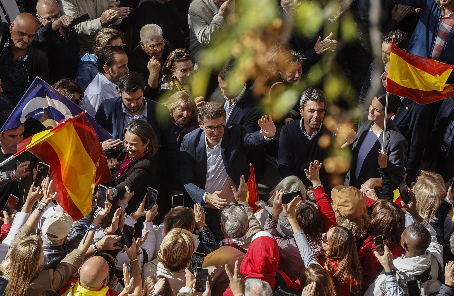 El PP culpa al PSOE de obligar a los policías a tratar a los manifestantes de Ferraz "como si fueran CDR"