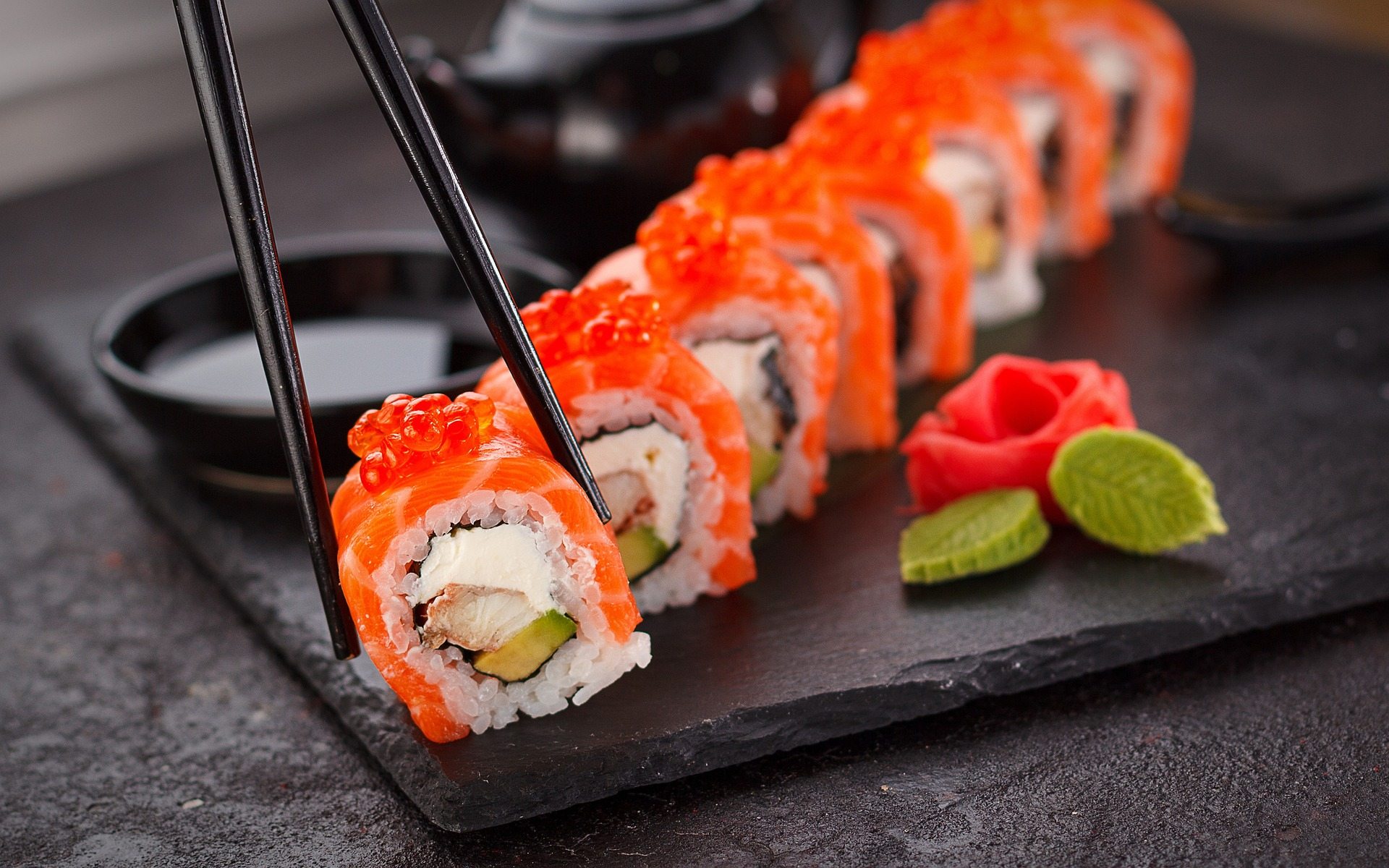 Menges correctament el sushi? Els 5 consells per fer-ho de forma adequada