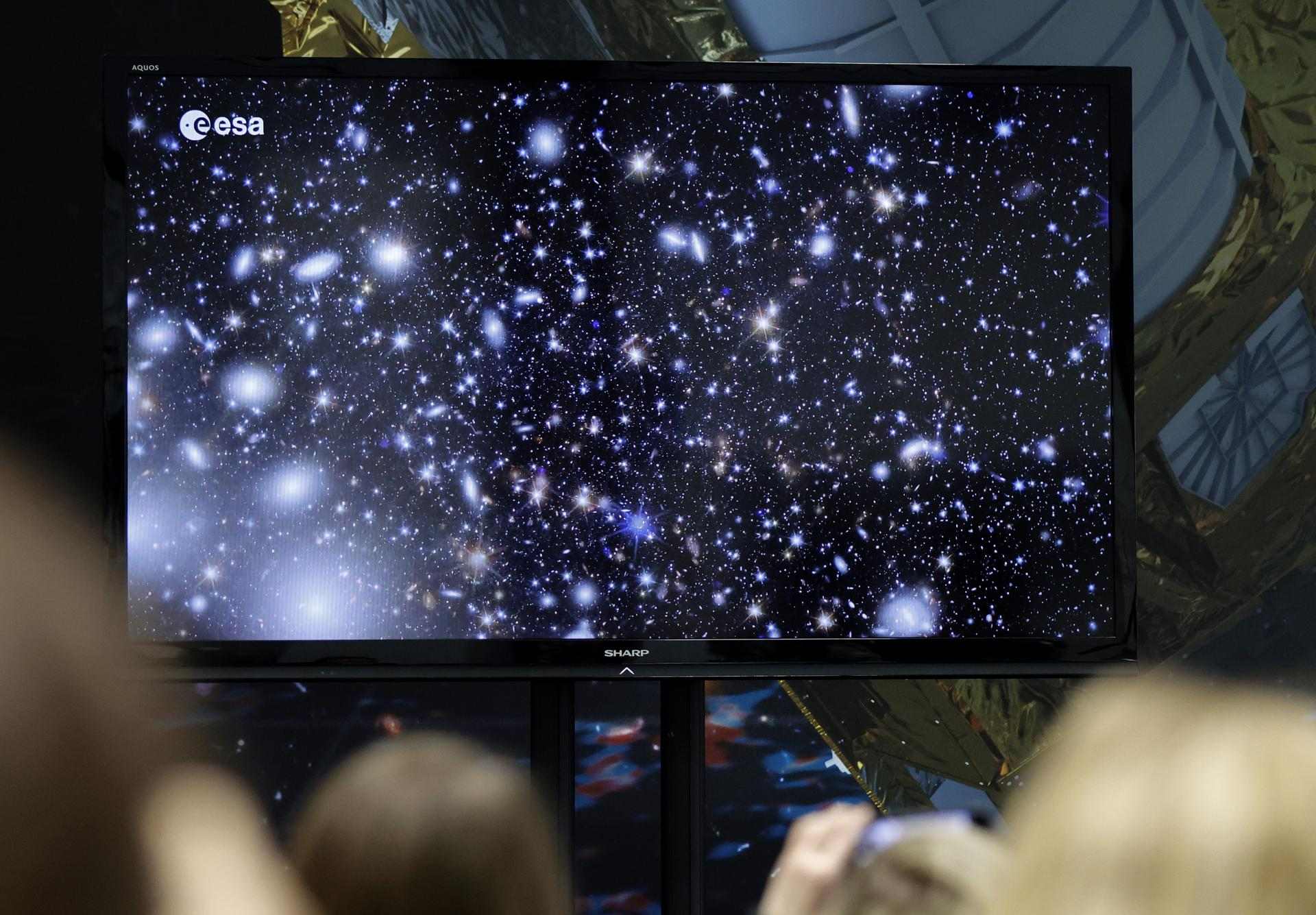 La missió Euclid revela les cinc primeres imatges del cosmos en alta definició