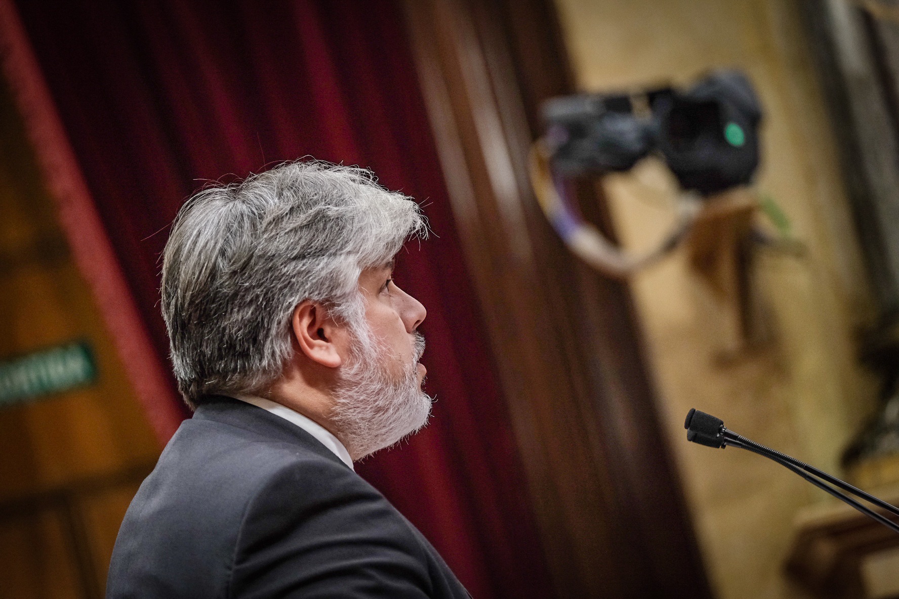 Albert Batet lleno seguridad Parlamento 7 noviembre 2023 Carlos Baglietto