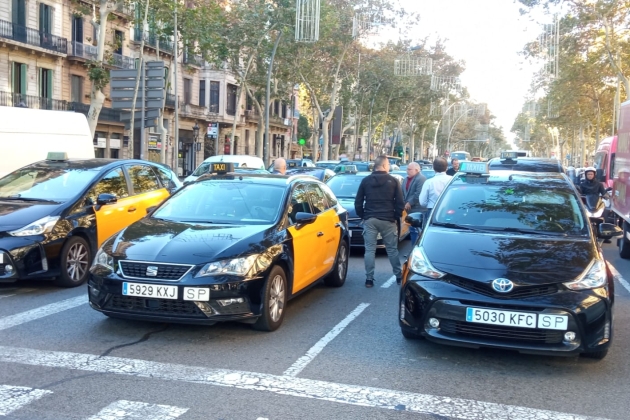 aturada taxis barcelona mort taxista foto jordi palmer