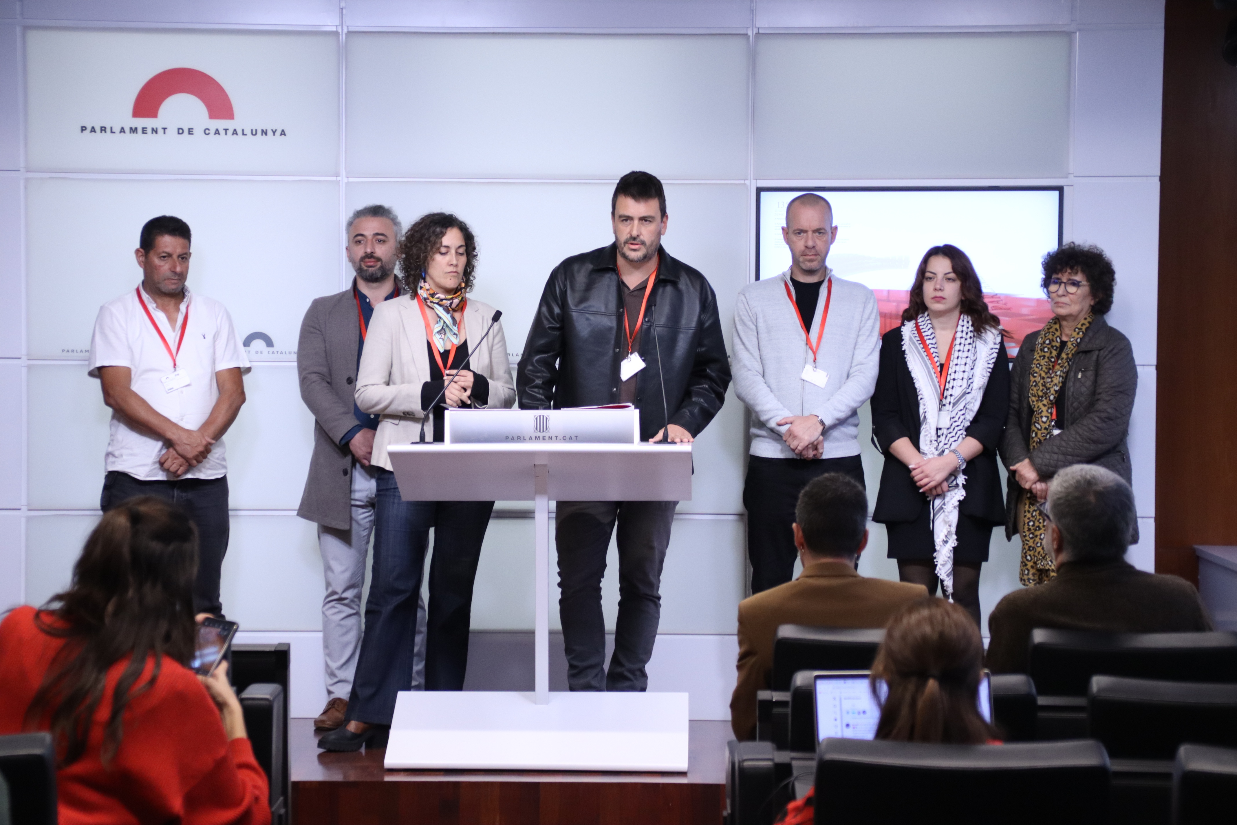 Activistes de drets humans acusen el jutge del Tsunami de voler torpedinar la investidura